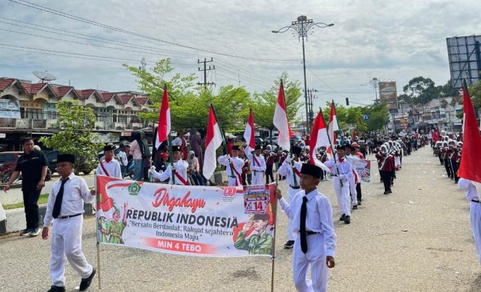 MIN 4 Tebo Tampilkan Karnaval Sejarah Bertema Jejak Kebangkitan Nasional MIN 4 Tebo Tampilkan Karnaval Sejarah Bertema Jejak Kebangkitan Nasional