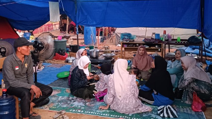 Di Balik Jamran: Kisah di Balik Dapur Umum Kemah MIN 4 Tebo Di Balik Jamran: Kisah di Balik Dapur Umum Kemah MIN 4 Tebo