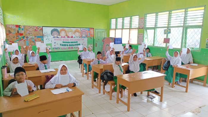 Refleksi dan Resolusi, Kelas 5B MIN 4 Tebo Awali Semester dengan Menulis Motivasi Diri Refleksi dan Resolusi, Kelas 5B MIN 4 Tebo Awali Semester dengan Menulis Motivasi Diri