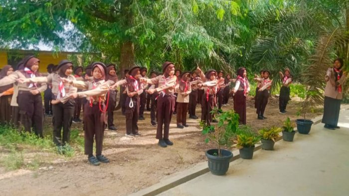 Ekstrakurikuler Pramuka di MIN 4 Tebo Kembali Digelar, Siswa Dalami Materi Semaphore dan LKBB