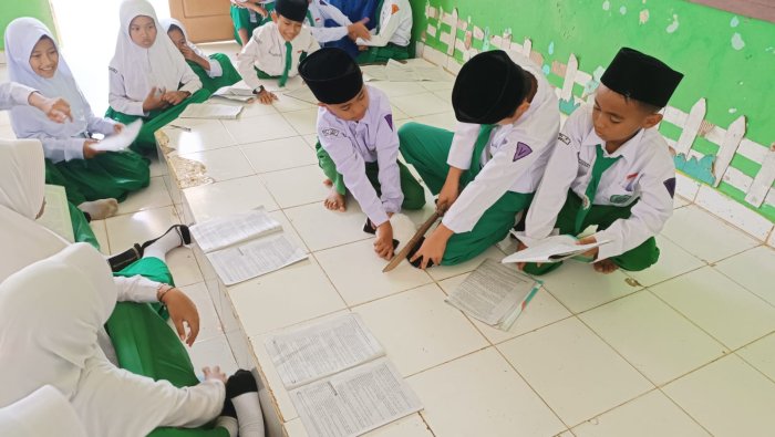 Berbagai Strategi Guru MIN 4 Tebo Hadirkan Pembelajaran Bermakna