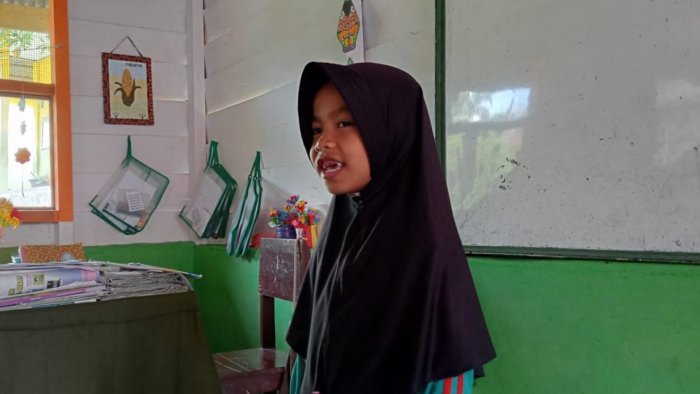 Siswa Kelas 2B MIN 4 Tebo Nyanyikan Lagu Ibu Kita Kartini pada Ujian Praktik Seni Musik