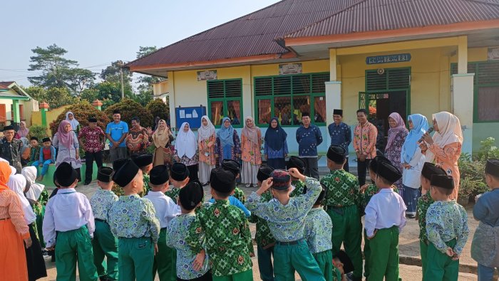 MATAMUDA MIN 4 Tebo Hari Kedua: Tema Cinta Ilmu, Tebak Nama Guru Hingga Peragaan Seragam Meriahkan Kegiatan