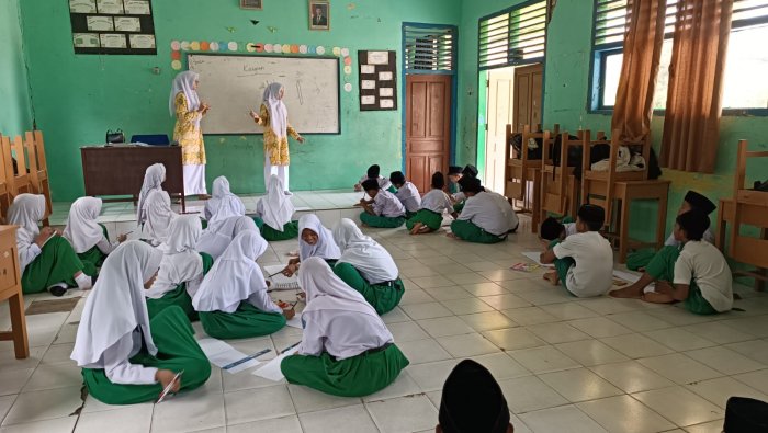 Seni Tak Bisa Instan, Siswa MIN 4 Tebo Awali Belajar Kaligrafi dengan Ketekunan dan Beberapa Kali Percobaan