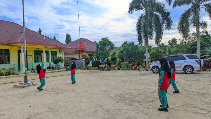 Siswi Kelas 6B MIN 4 Tebo Ikuti Seleksi Bulutangkis OSM 2026